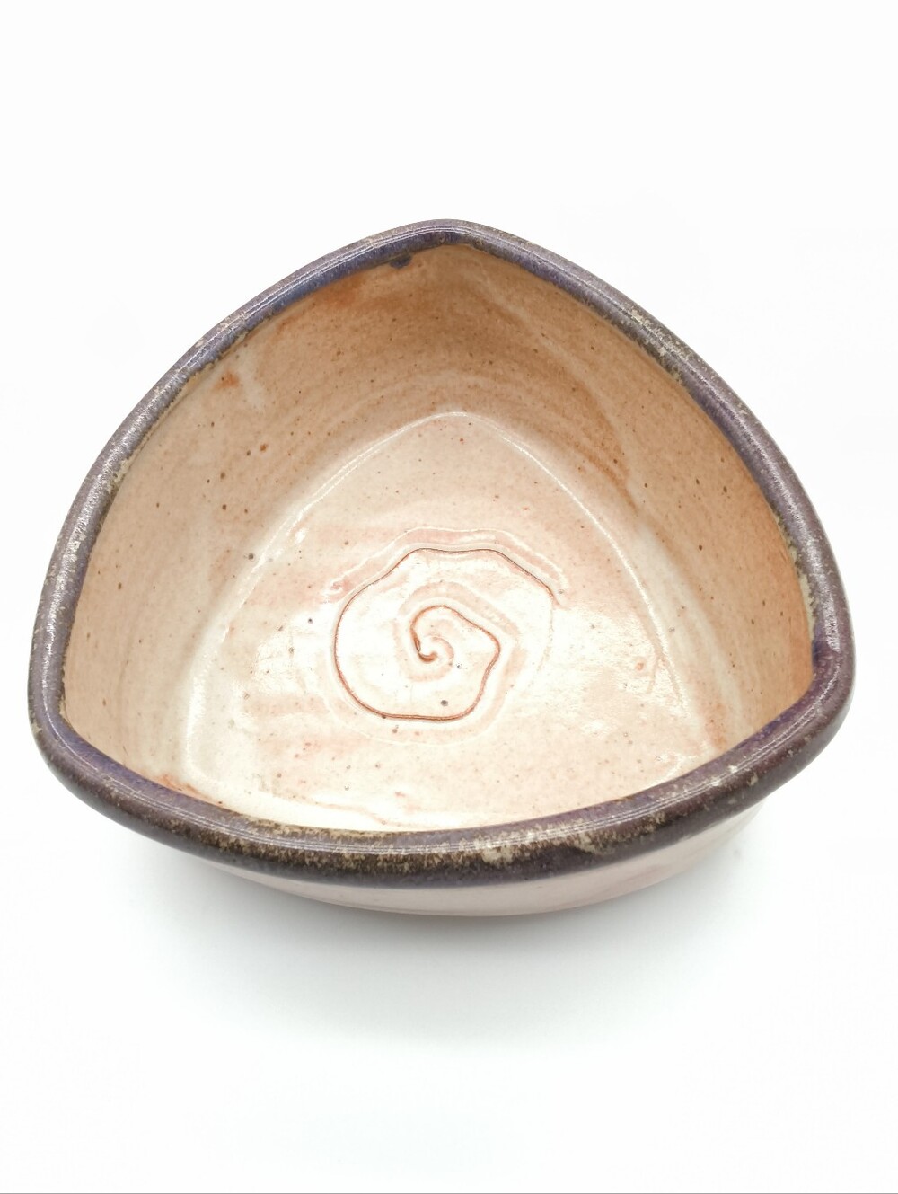 Handcrafted Signed Ceramic Rounded Triangular Bowl - Picture 13 of 13